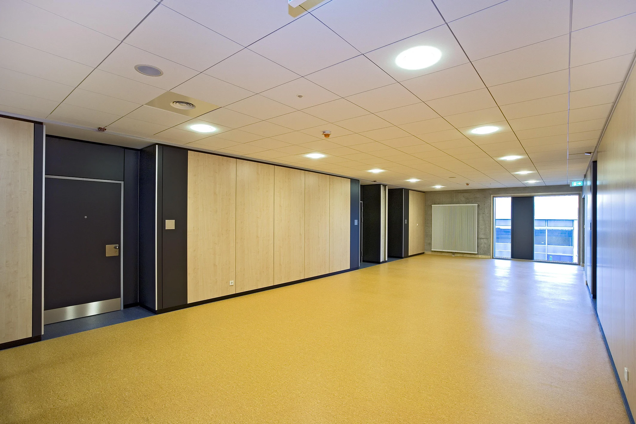 High-quality solid-core system wall with integrated EI30/F30 fire protection