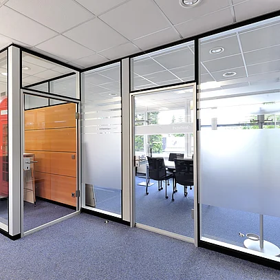 Ganzglastüren in Aluminiumzarge