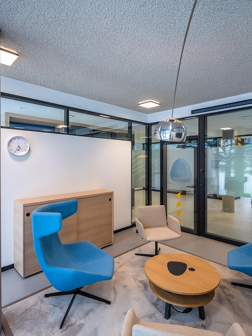 Komplette Inneneinrichtung und System-Trennwände