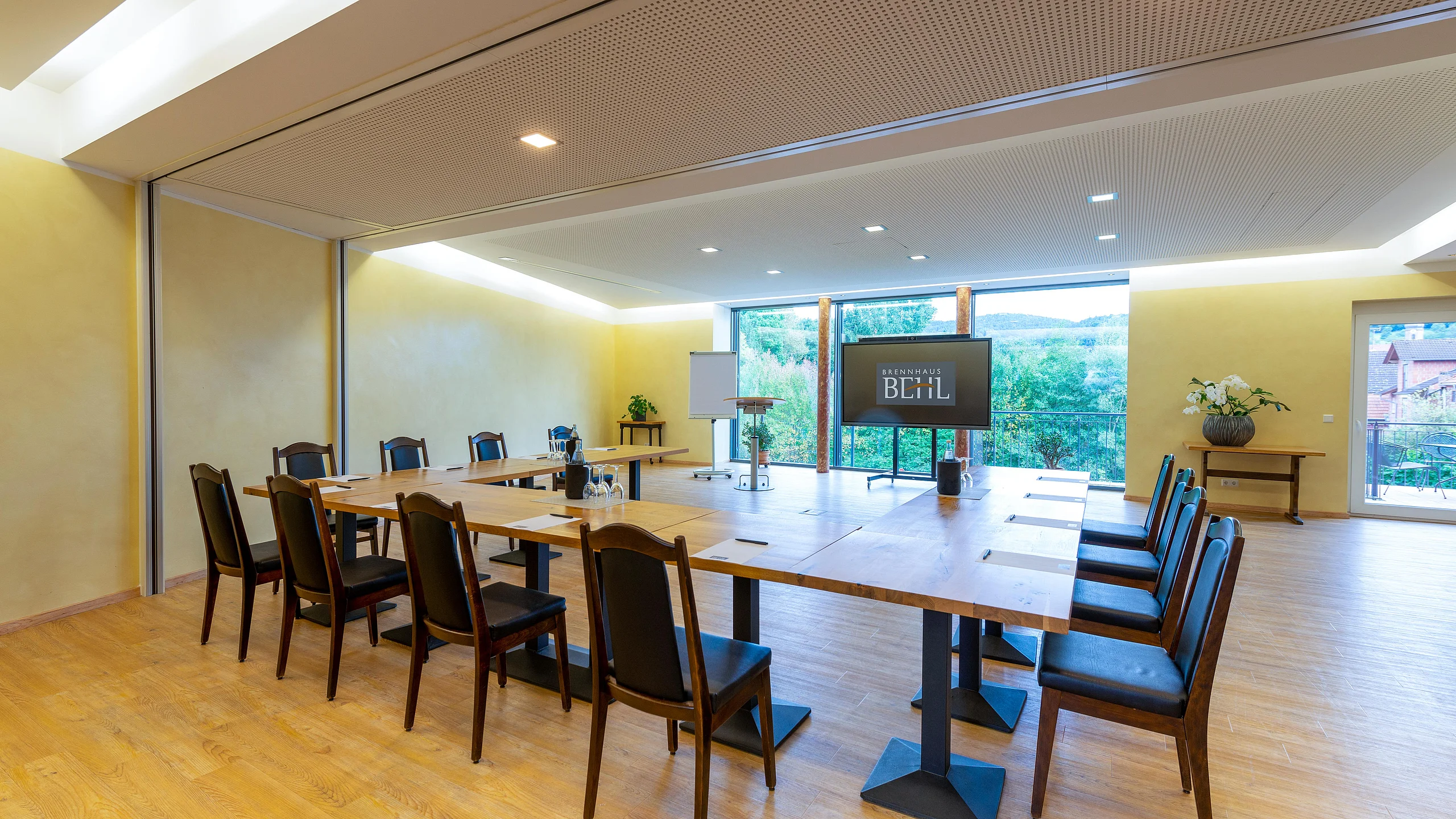Tagungsräume mit faltbarer Trennwand