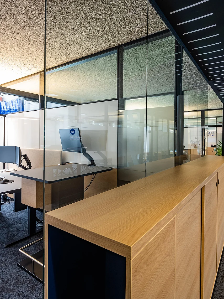 Das baulich umgesetzte "Prinzip der offenen Türen"