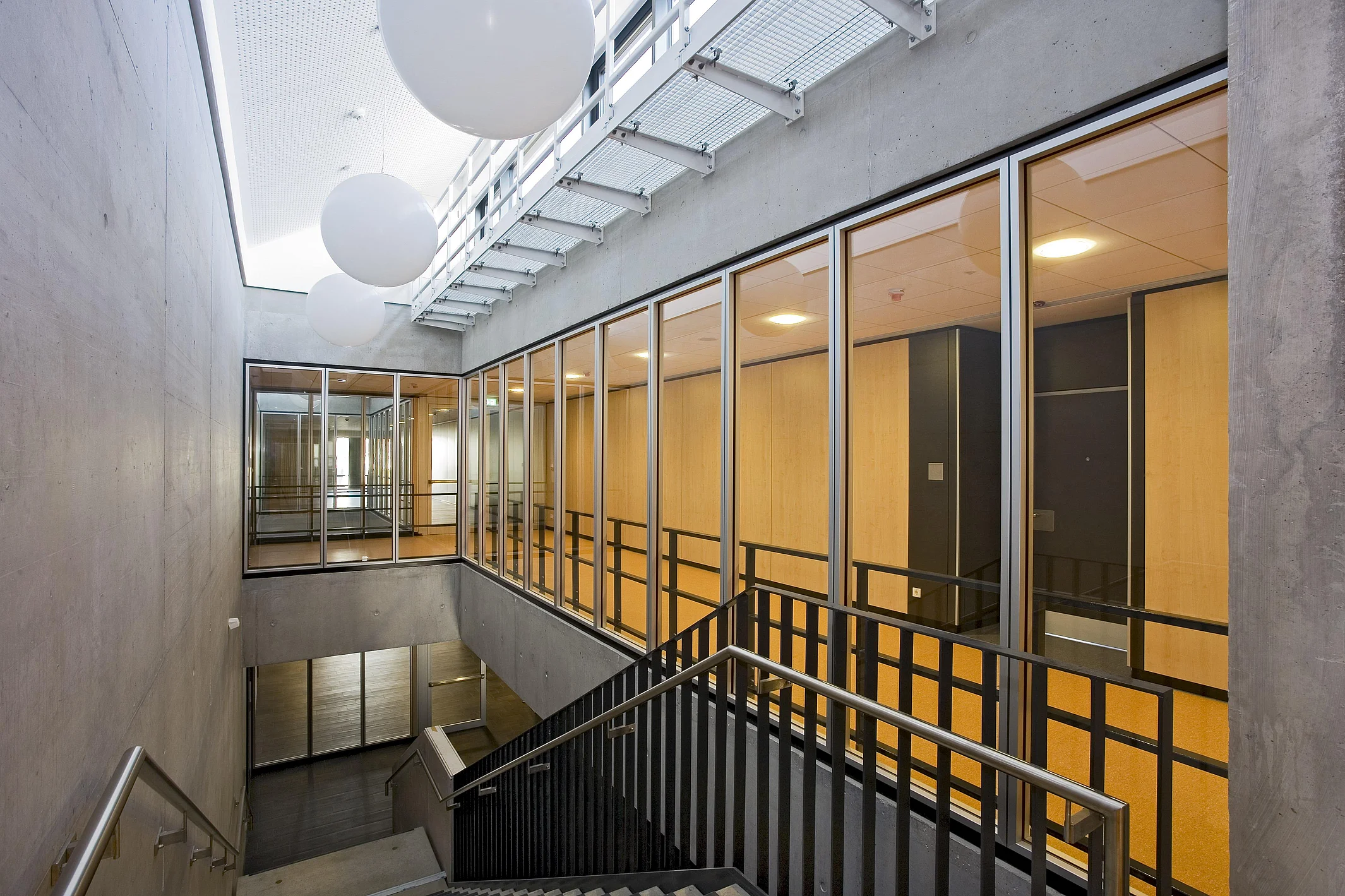 EI30/F30 fire-resistant glazing